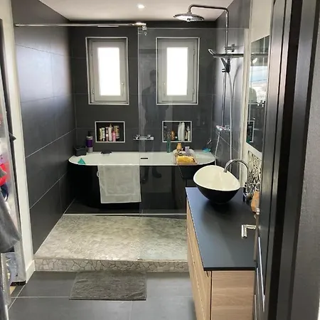 Chambre Privee Dans Homestay szállás *
